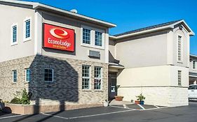 Econo Lodge Inn & Suites Airport North Syracuse Ny